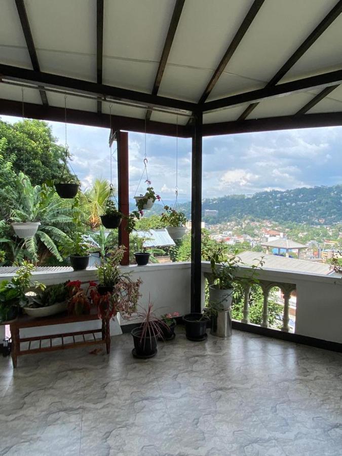 The Bbc Cheliyan Villa Канди Экстерьер фото